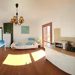 Land Of Gavias Apartment *